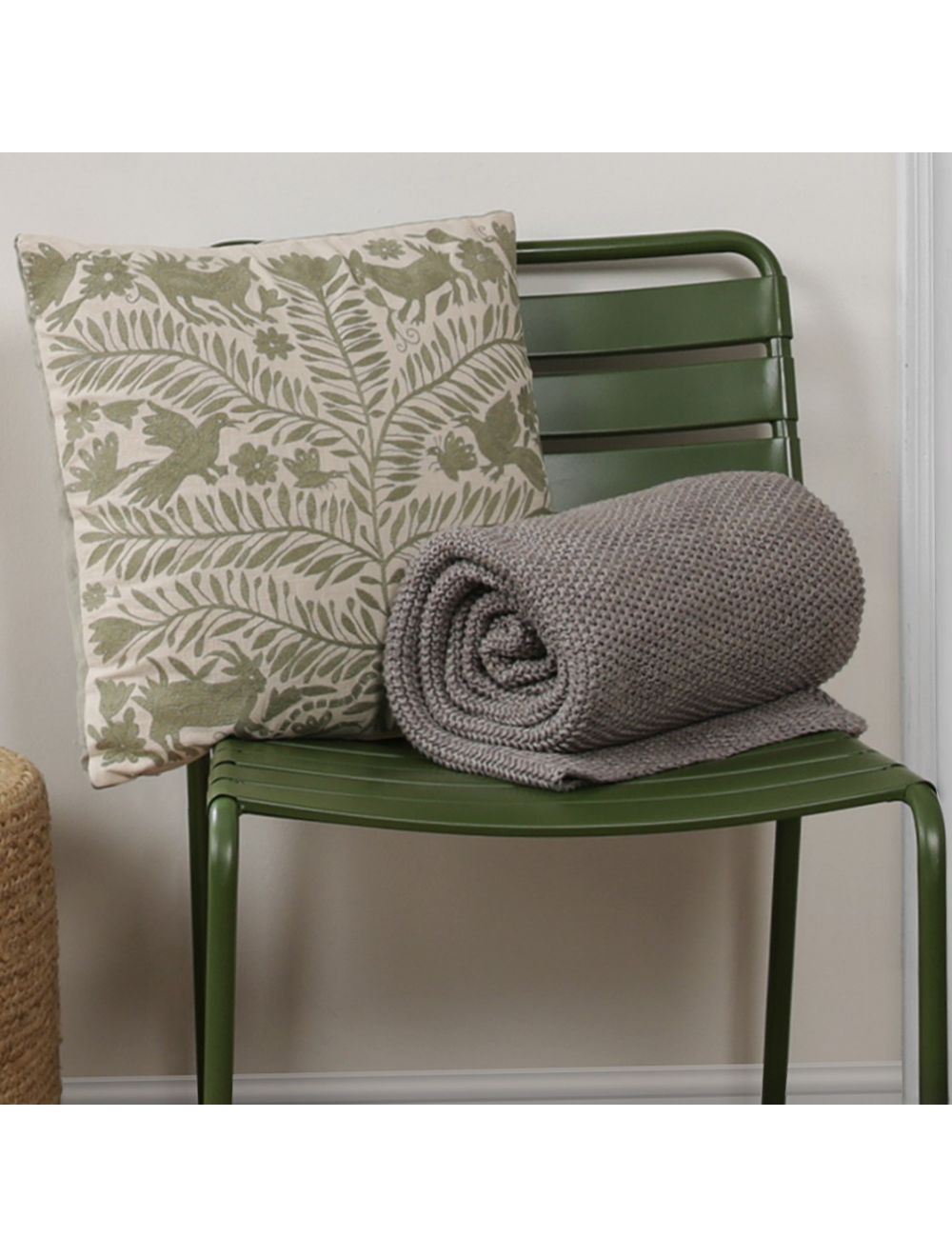 Dina Throw-IAAH